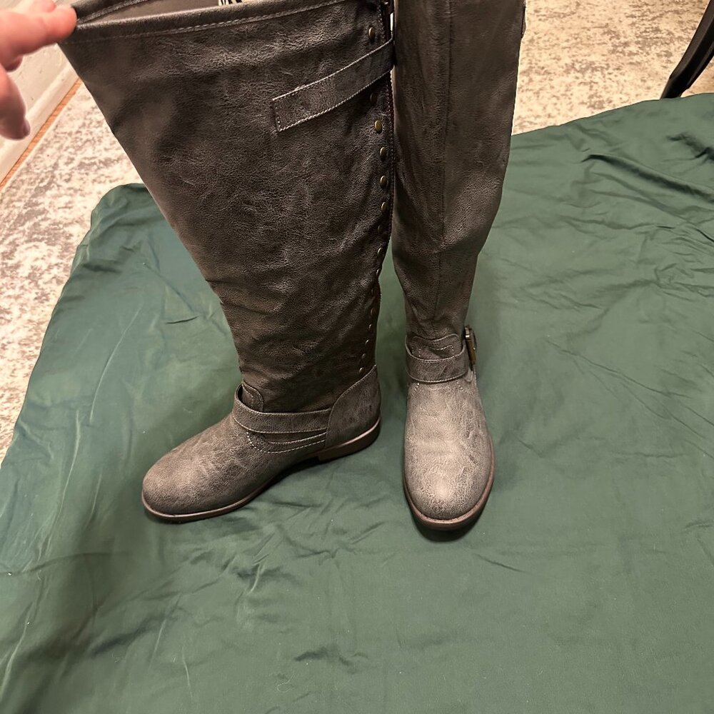 Journee Collection Spokane Riding Boot, Dark Grey, Size 9